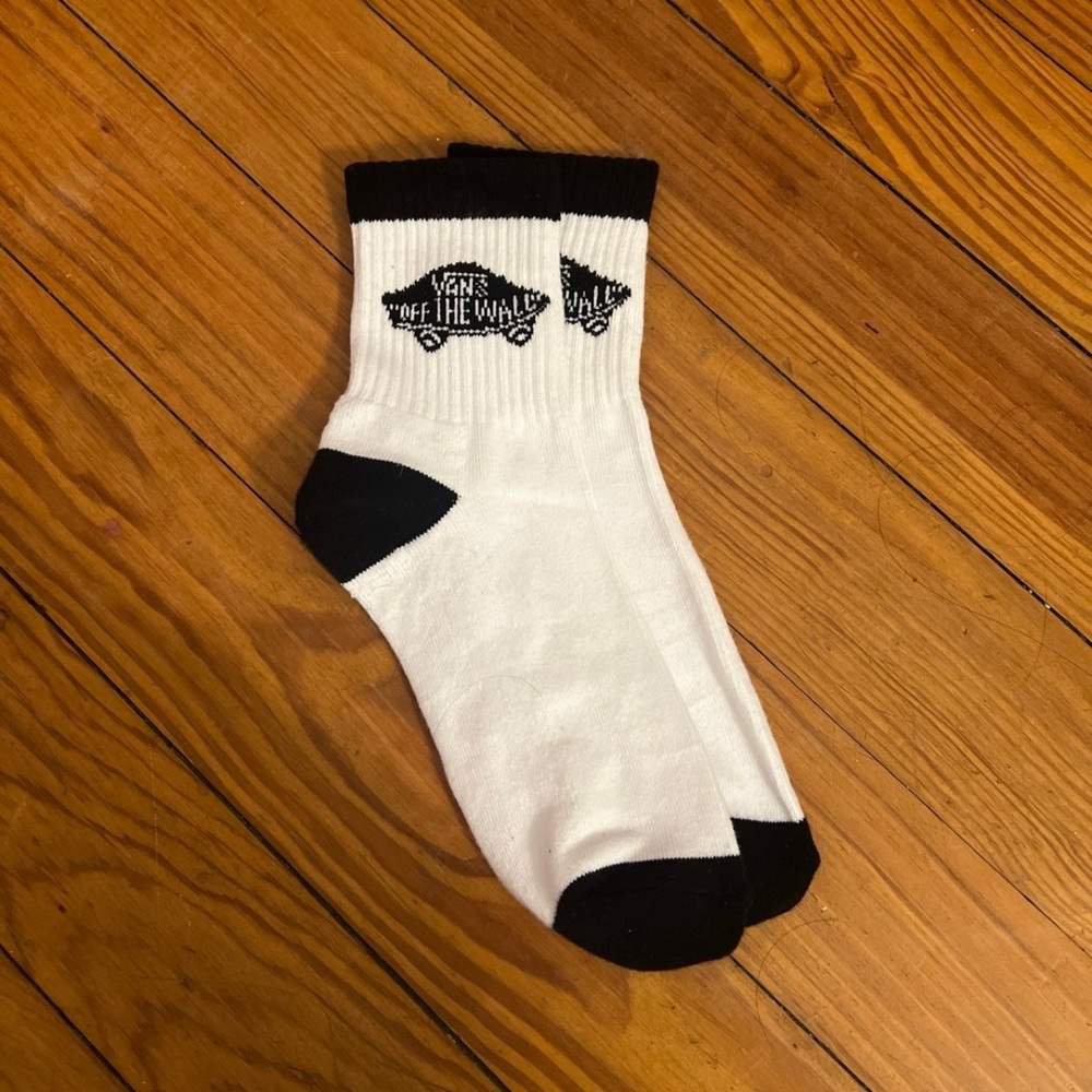 NWOT Vans Black and White Crew Socks